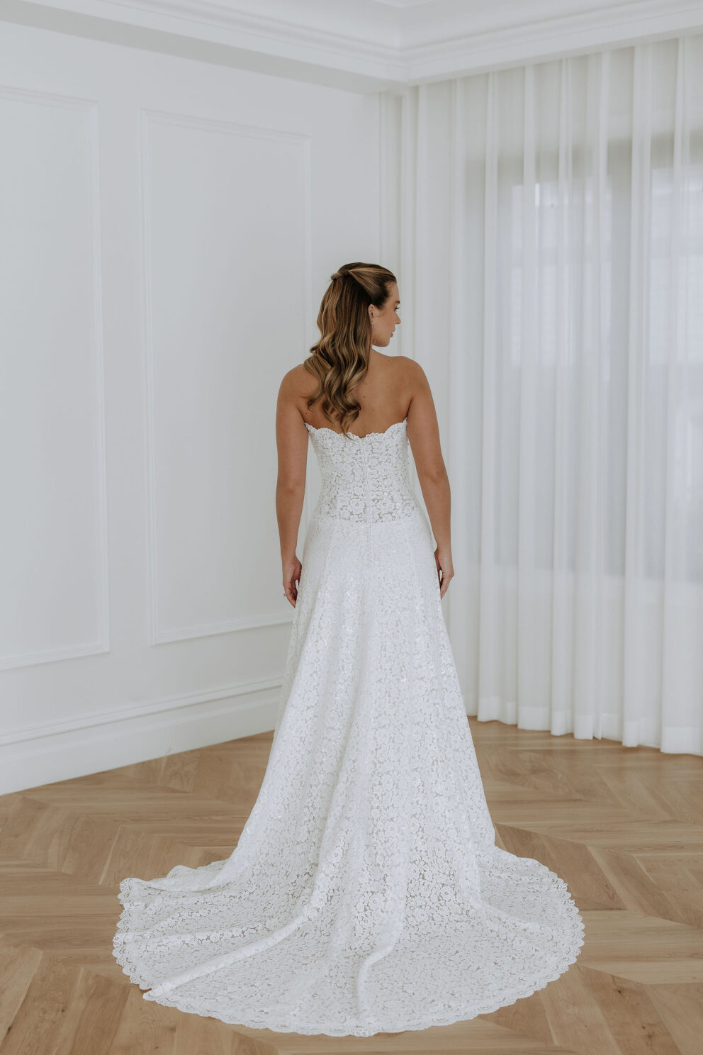 kelly lin wedding dress Queeny